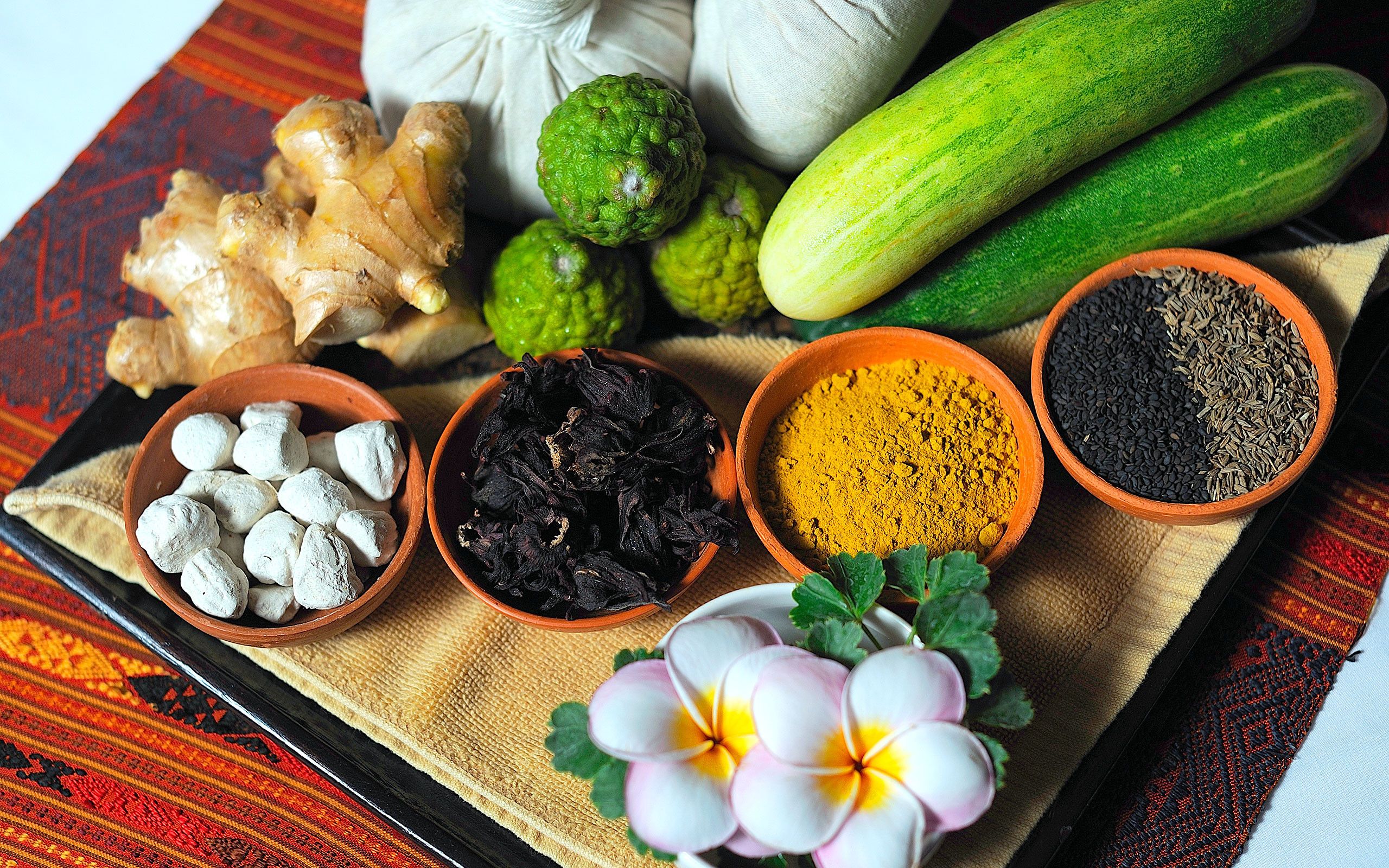 Supă de legume cu condimente ayurvedice